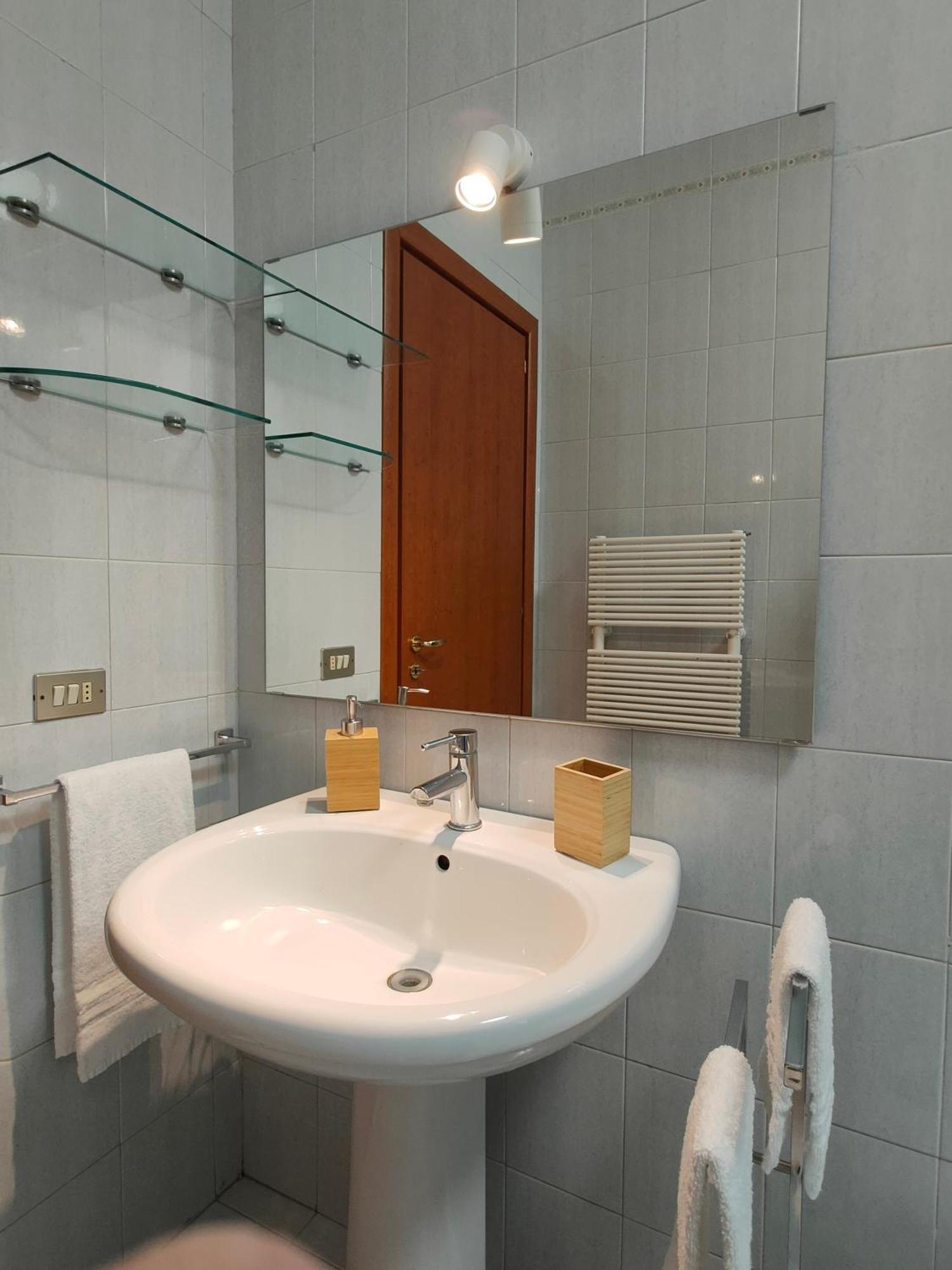 Ri.Mi. Rooms バーリ エクステリア 写真